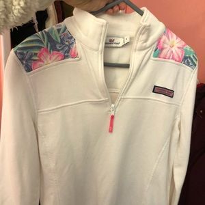 vineyard vines sheep shirt / pullover